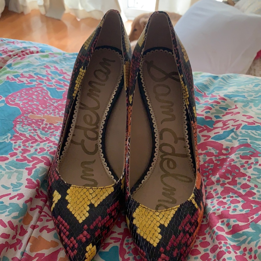 Sam Edelman  snake pumps